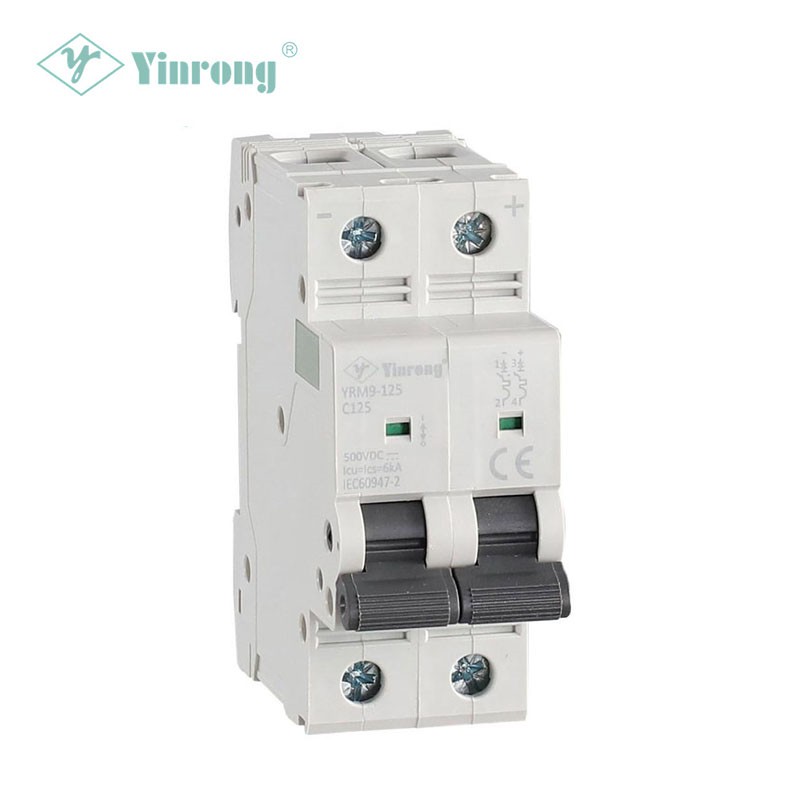 Cómo elegir el interruptor de circuito en miniatura DC correcto para sistemas solares
