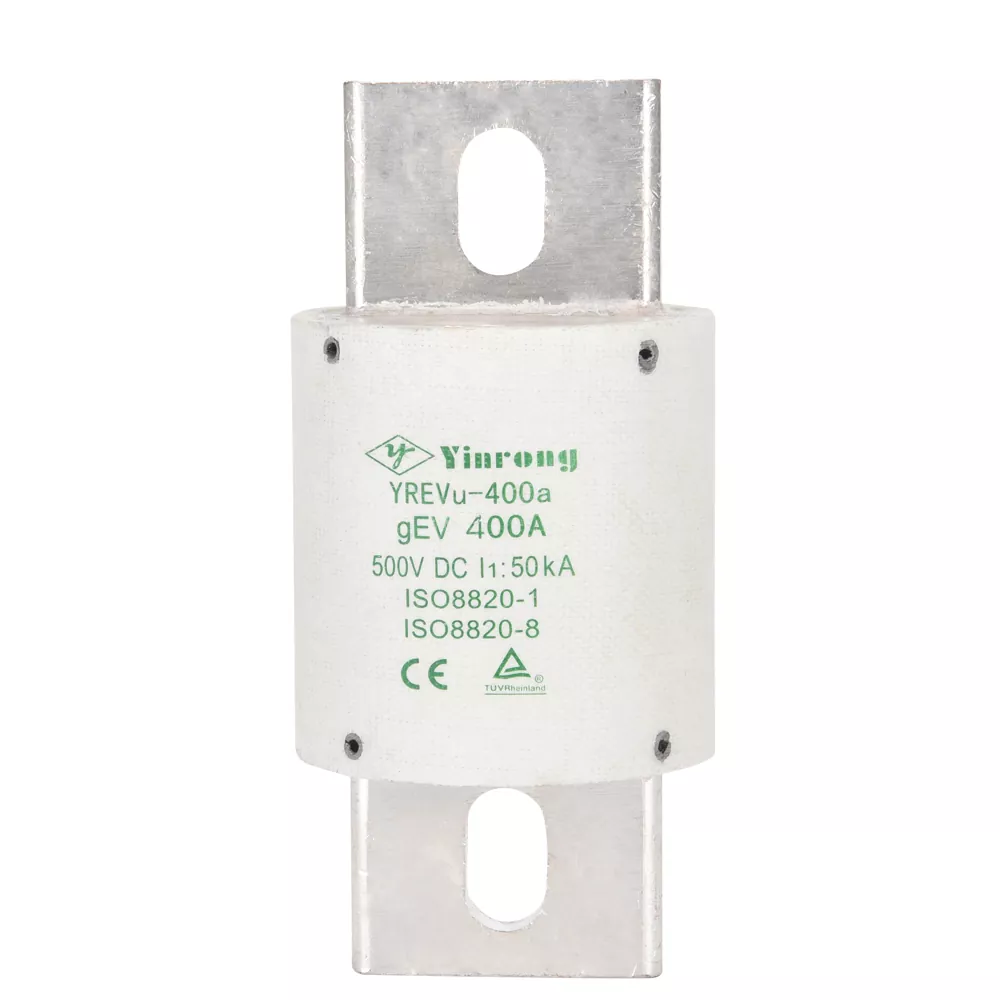 ¿Cuáles son las características de seguridad clave de un fusible de cargador para vehículos eléctricos y HEV?